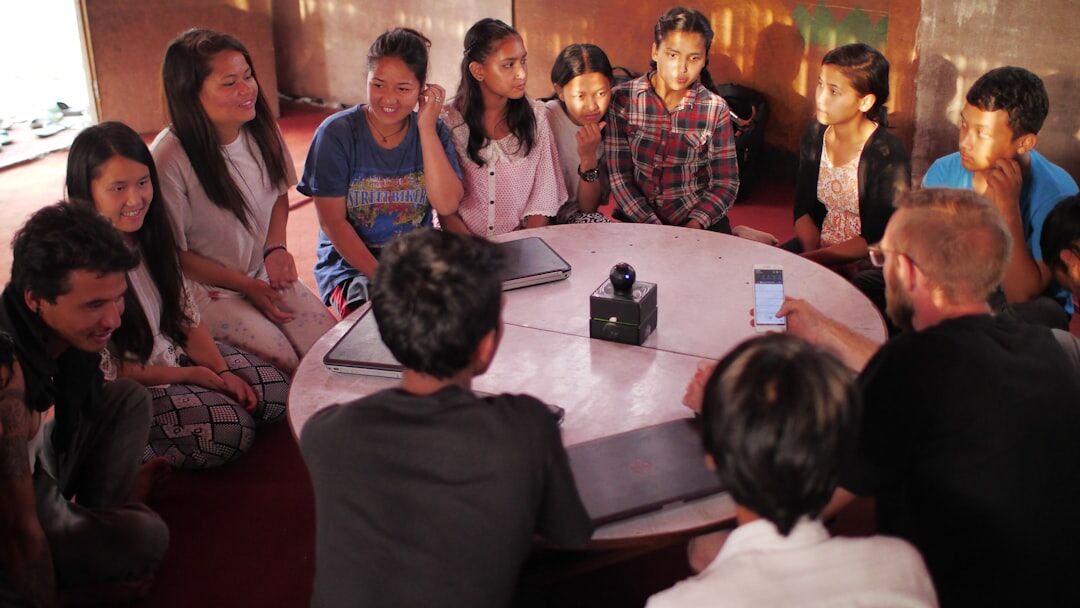 group discussion meeting